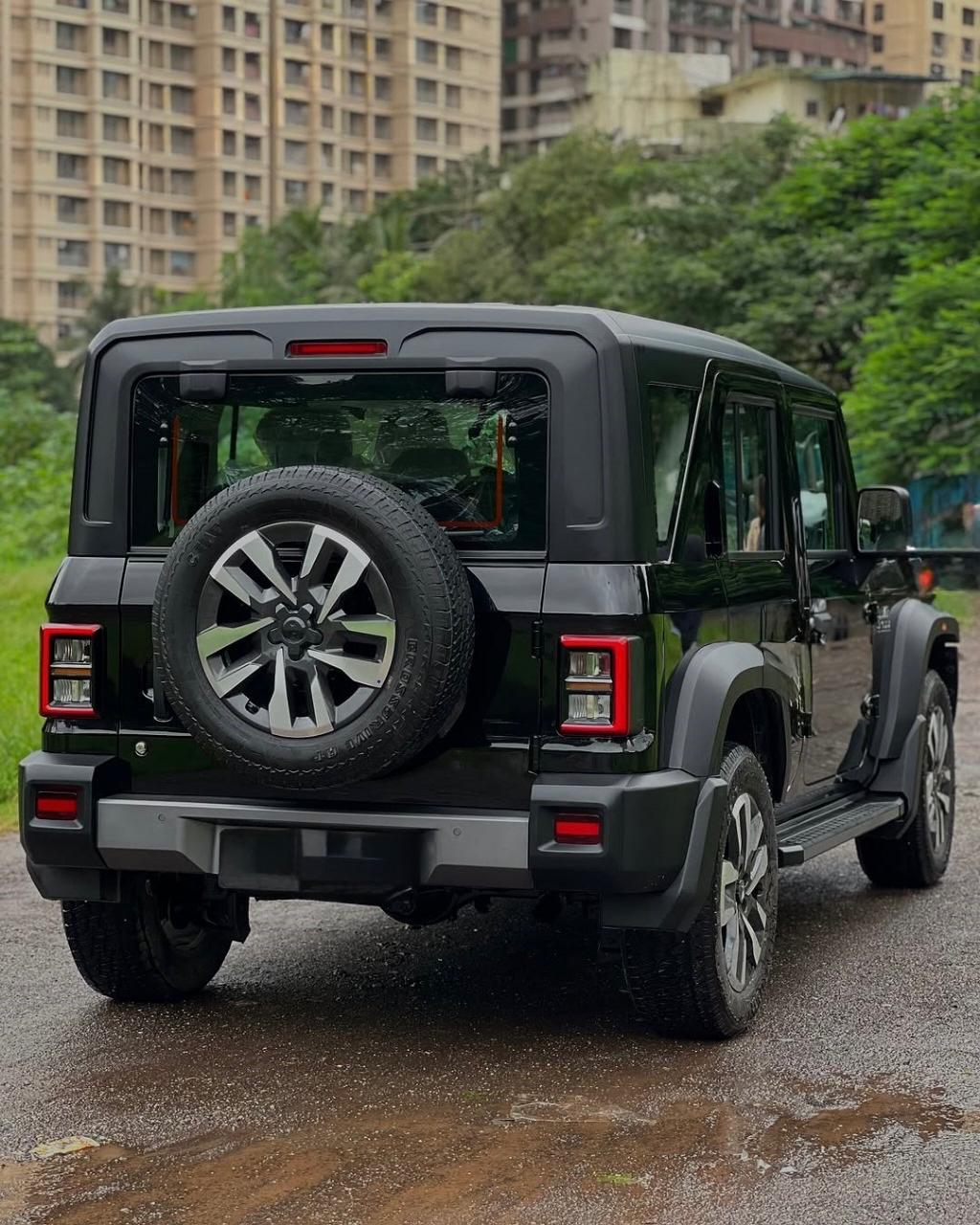 Thar Roxx 4×2 (Automatic) - Image 11